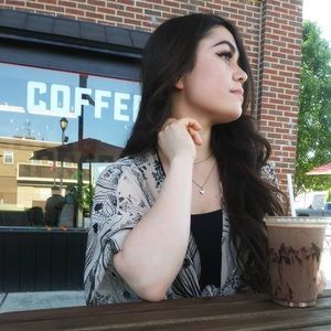 Meet your Posher, Julia